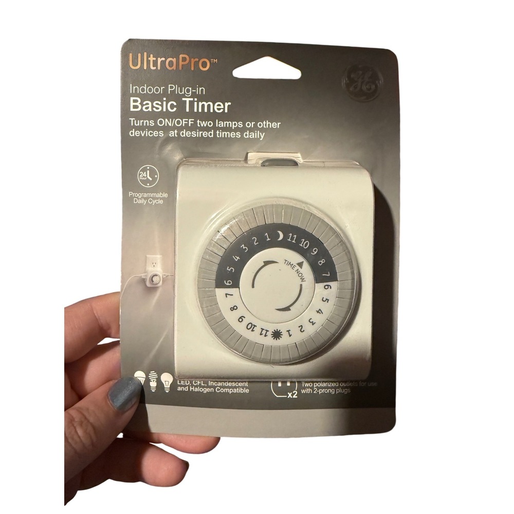 GE UltraPro Indoor Plug-in Basic Timer 24 Hour Mechanical 2 Outlets White 30878